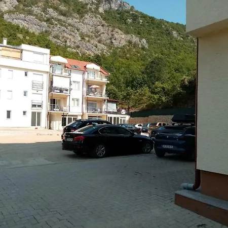 Апартаменты Apartman Daniel Lagadin *